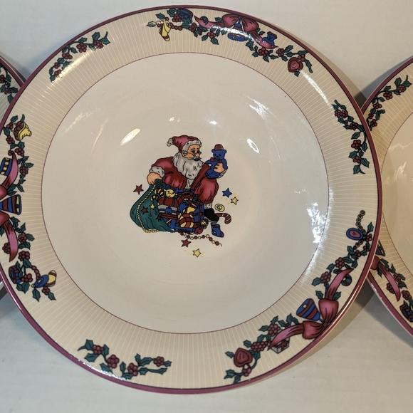 Vintage GEI Design Christmas Serving Bowls Set of 3 9 inch Retro Santa Gifts - Picture 9 of 16